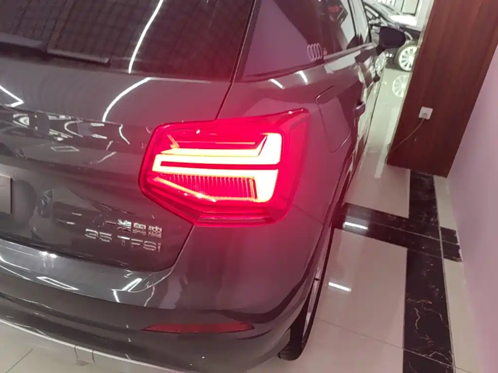 Audi Q2L — миниатюра 8