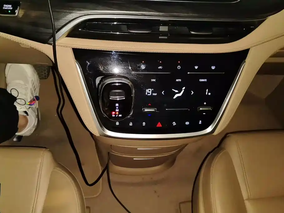 Buick GL8 — миниатюра 16