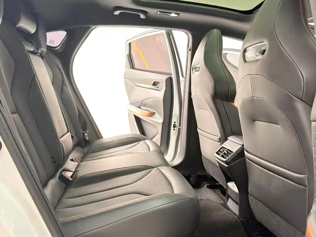 Changan UNI-V 1.5T 500Bar High Energy Edition, фото 10