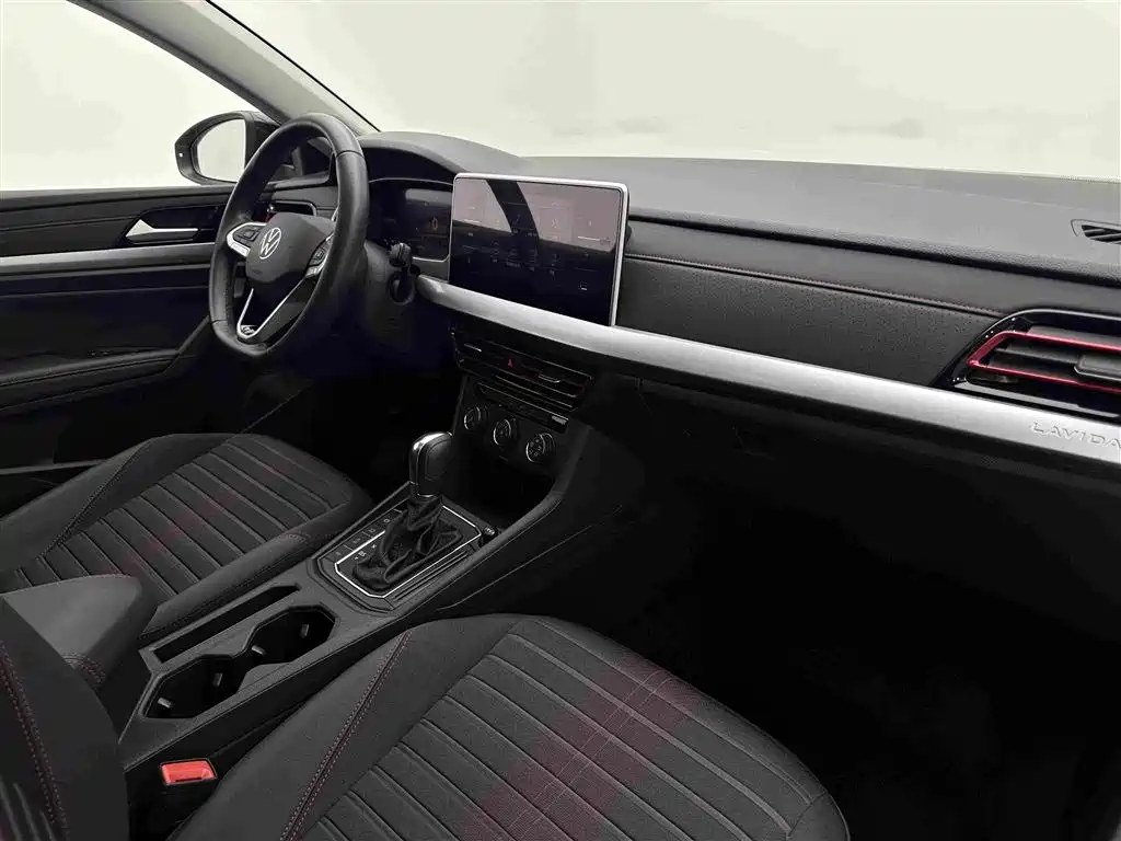 Volkswagen Lavida — миниатюра 16