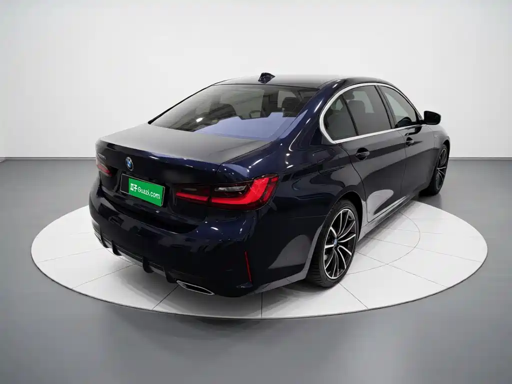 BMW 3 Series — миниатюра 4