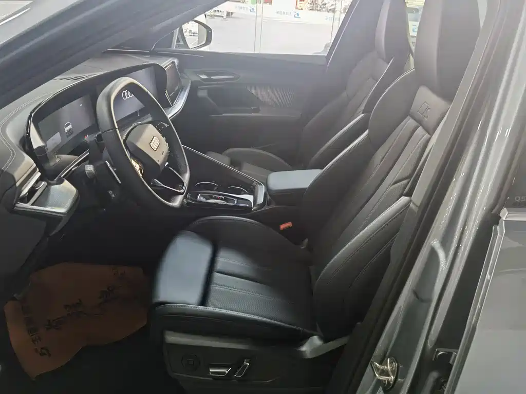 Audi Q5L — миниатюра 5
