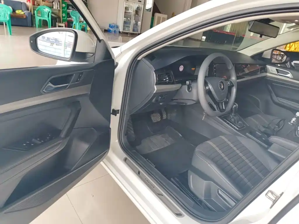 Volkswagen Lavida — миниатюра 16