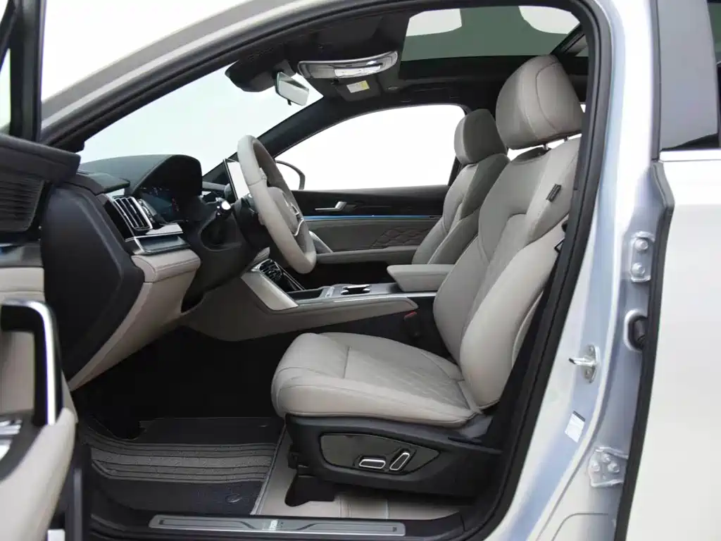 BYD Tang New Energy — миниатюра 8