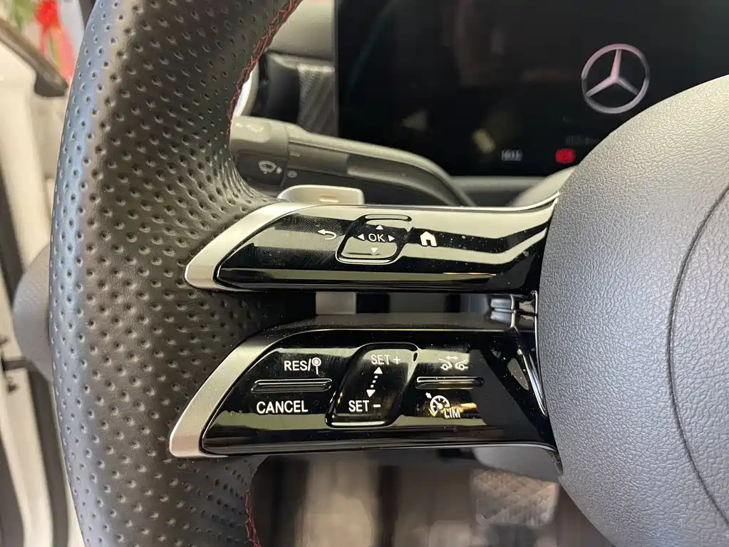 Mercedes-Benz A-Class — миниатюра 15