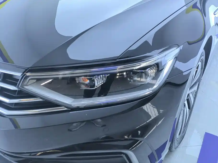 Volkswagen Magotan PHEV — миниатюра 5