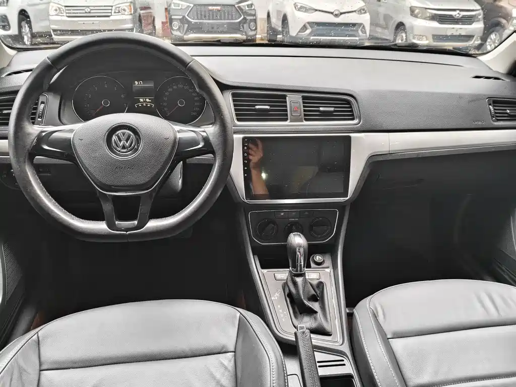 Volkswagen Lavida 230TSI DSG Comfort Edition, фото 5
