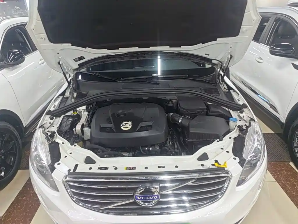Volvo XC60 — миниатюра 20