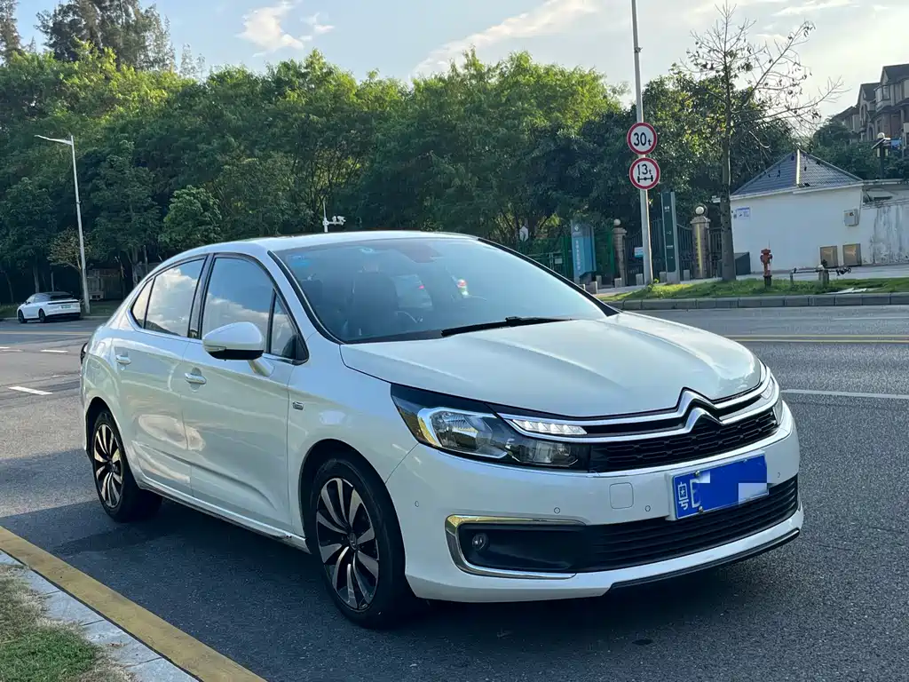 Citroen C4L — миниатюра 7
