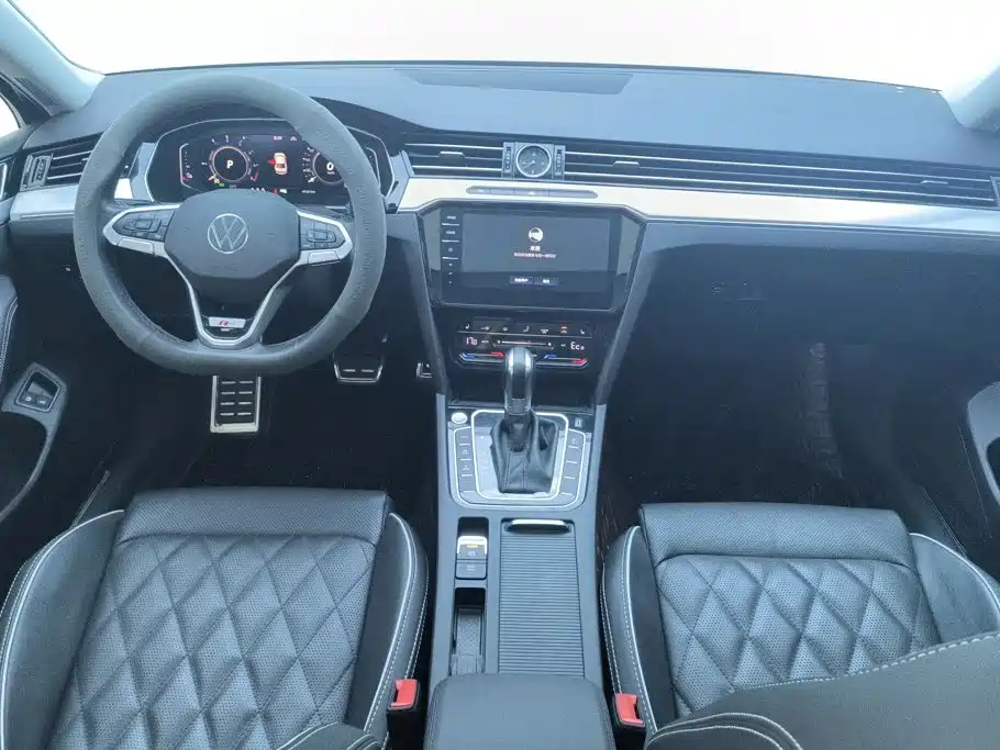 Volkswagen Magotan PHEV — миниатюра 12