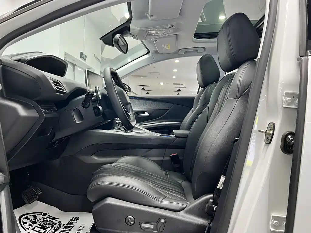 Peugeot 4008 — миниатюра 15