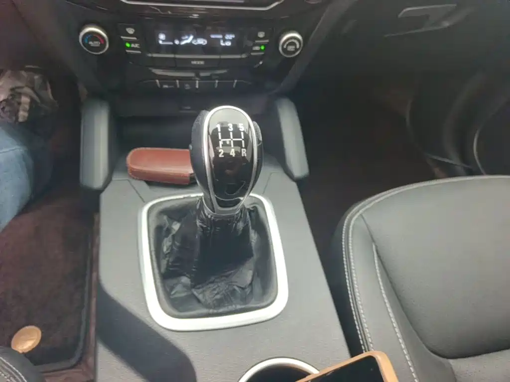 Geely Vision X6 — миниатюра 14
