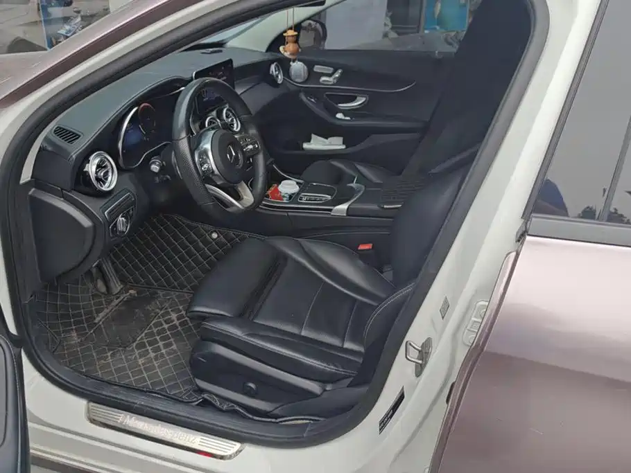 Mercedes-Benz C-Class — миниатюра 9