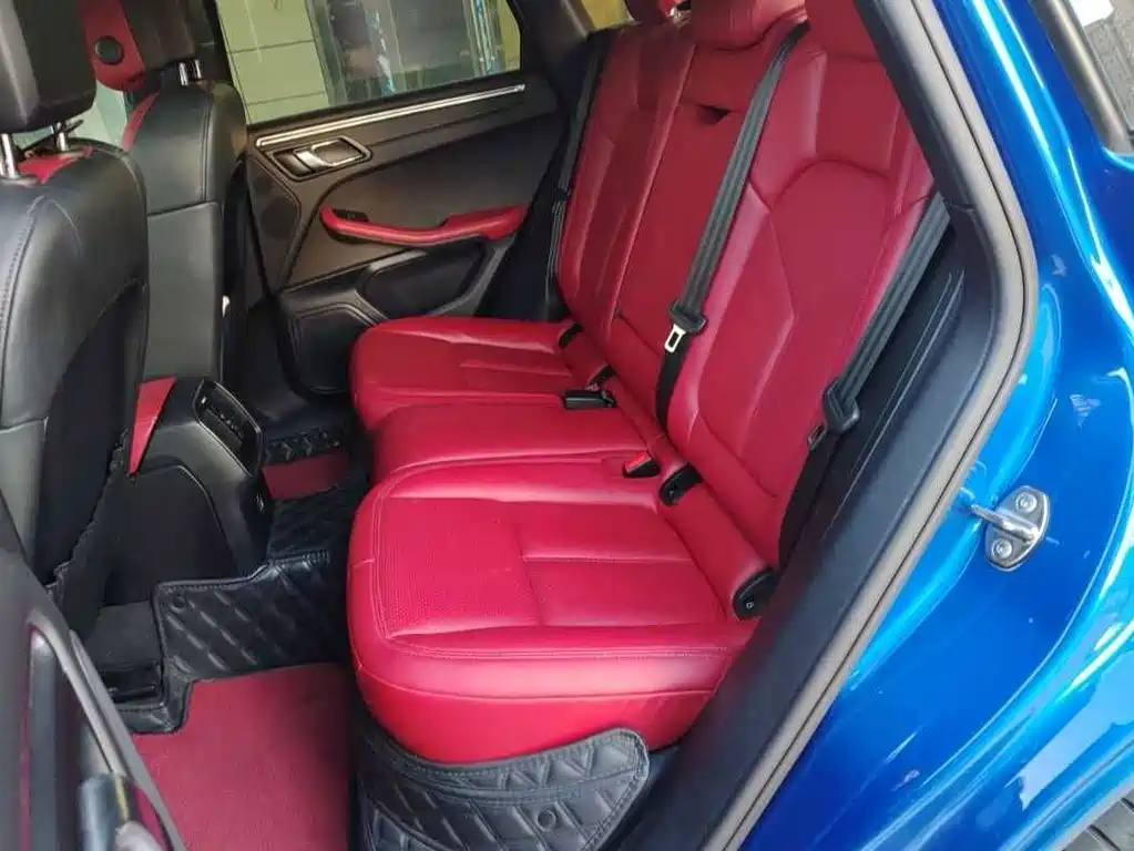 Porsche Macan — миниатюра 5