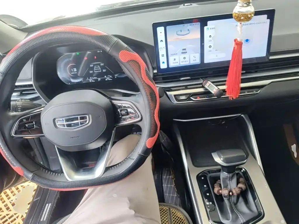 Geely Emgrand — миниатюра 10