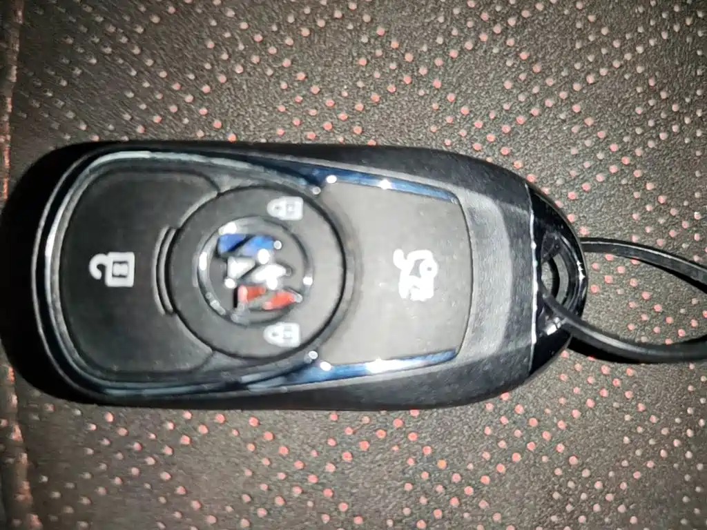 Buick Verano — миниатюра 9