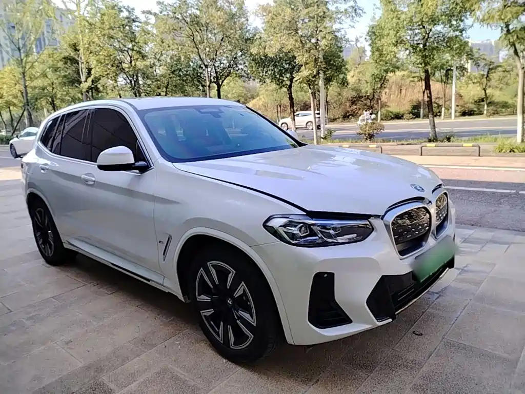 BMW iX3 — миниатюра 4
