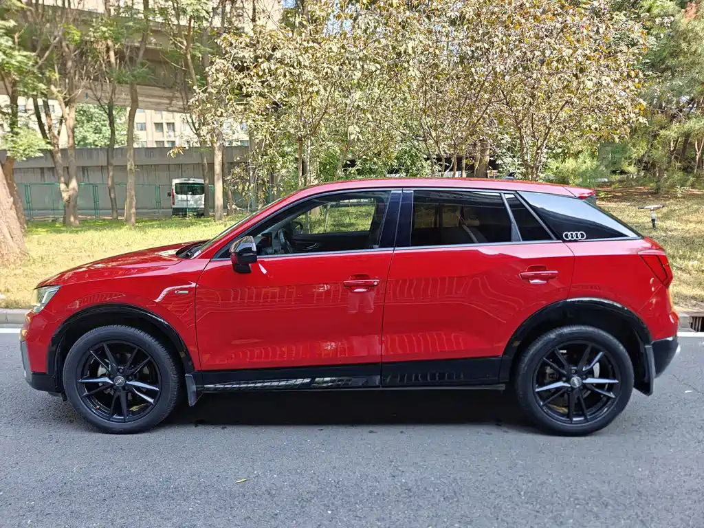 Audi Q2L — миниатюра 4