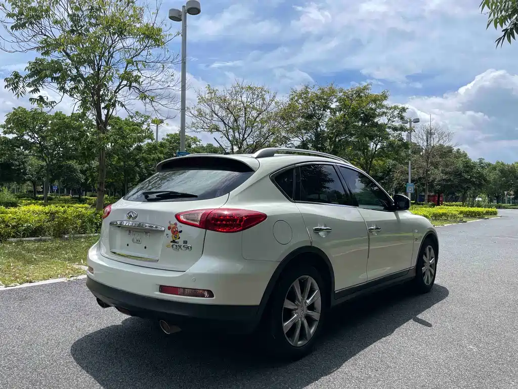 Infiniti QX50 (Import) — миниатюра 7