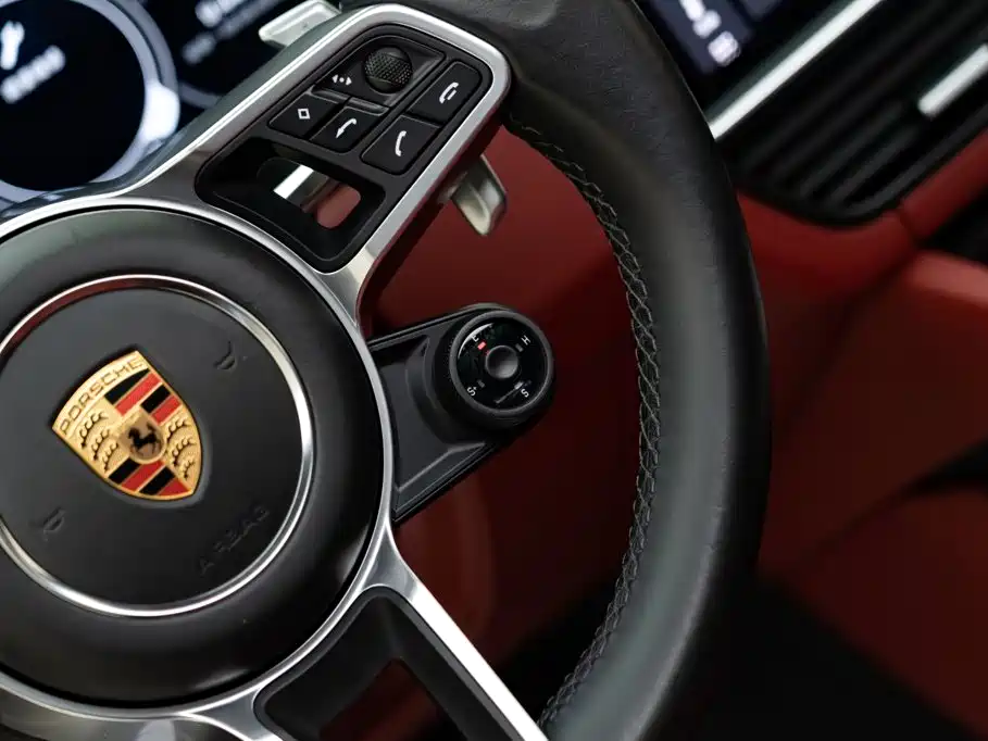 Porsche Cayenne Hybrid — миниатюра 21