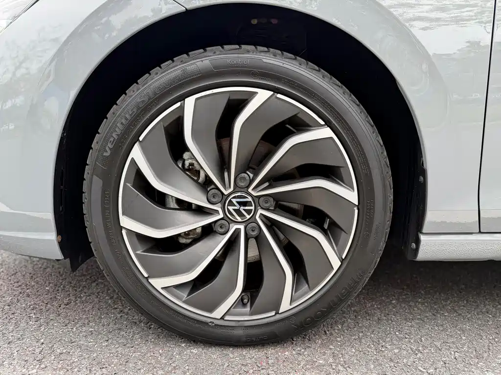 Volkswagen Golf — миниатюра 15