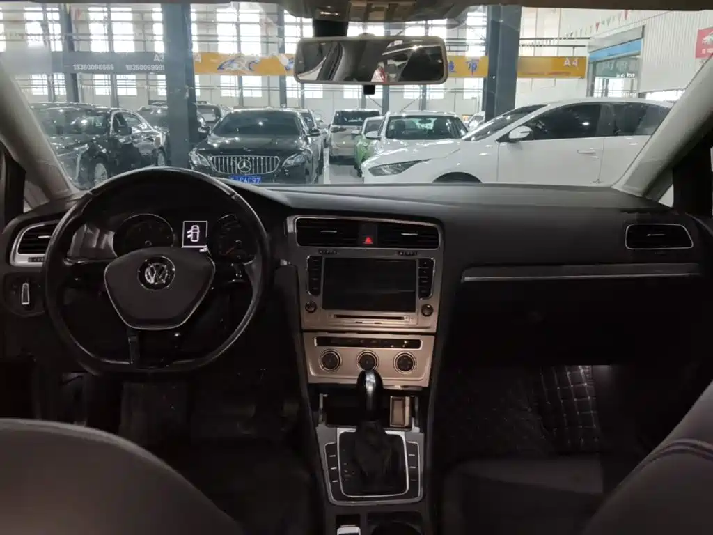 Volkswagen Golf — миниатюра 10