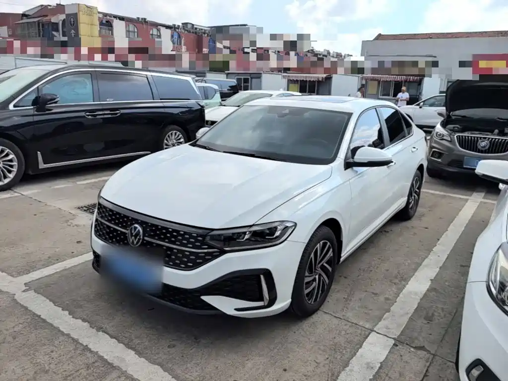 Volkswagen Lavida — миниатюра 2