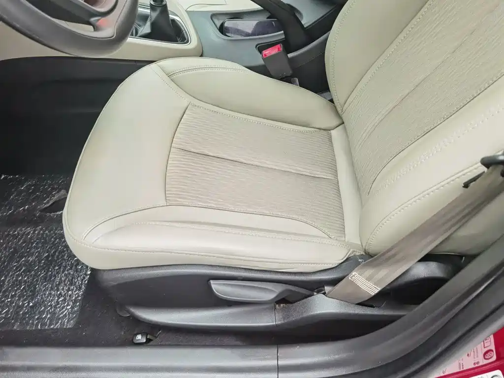 Buick Excelle — миниатюра 20