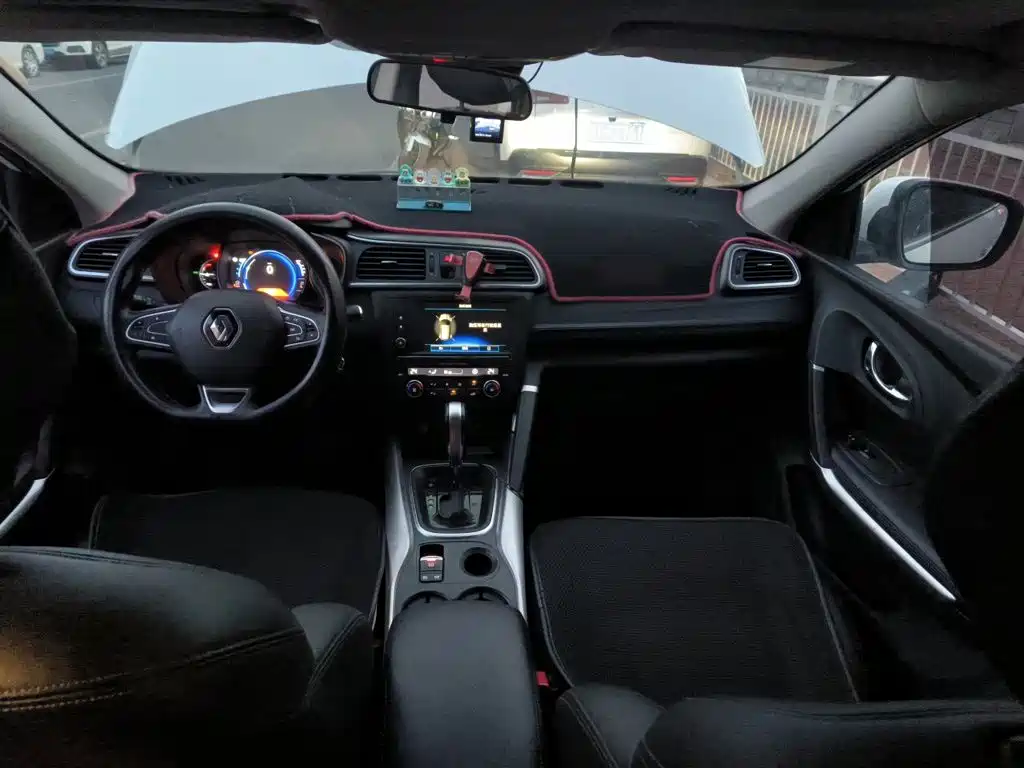 Renault Kadjar — миниатюра 10