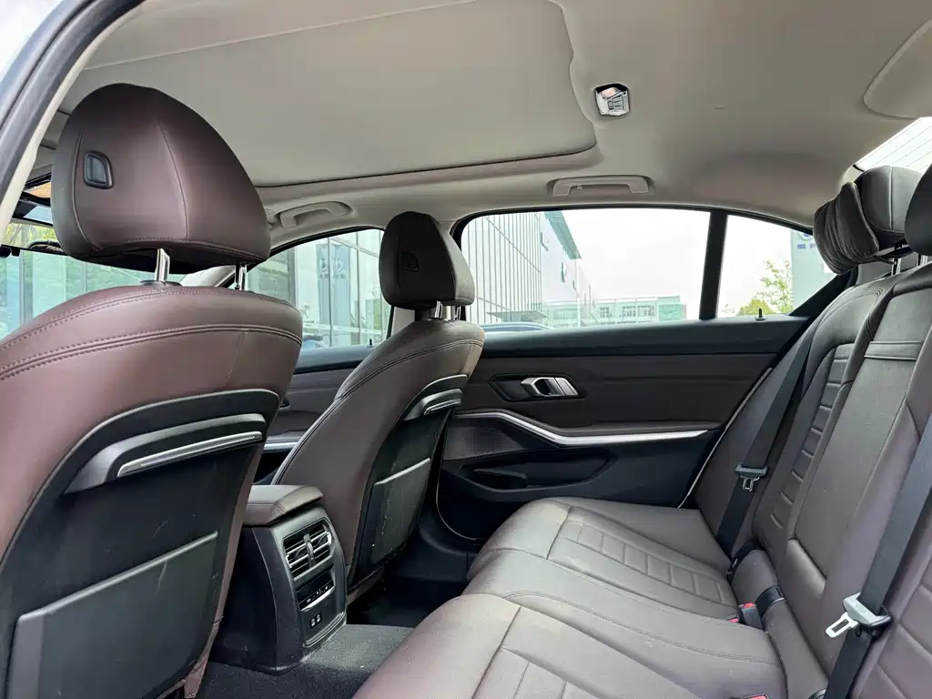 BMW 3 Series — миниатюра 8