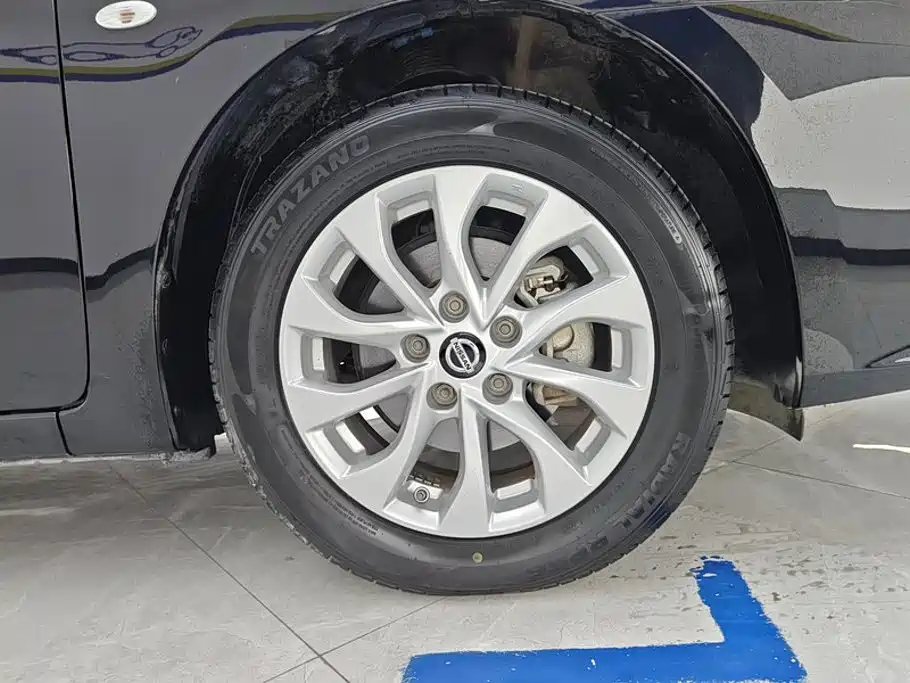 Nissan Sylphy — миниатюра 6