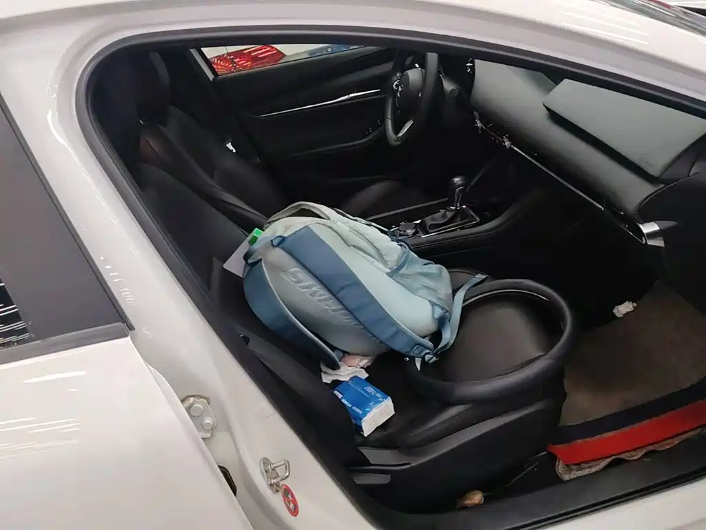 Mazda 3 Axela — миниатюра 25