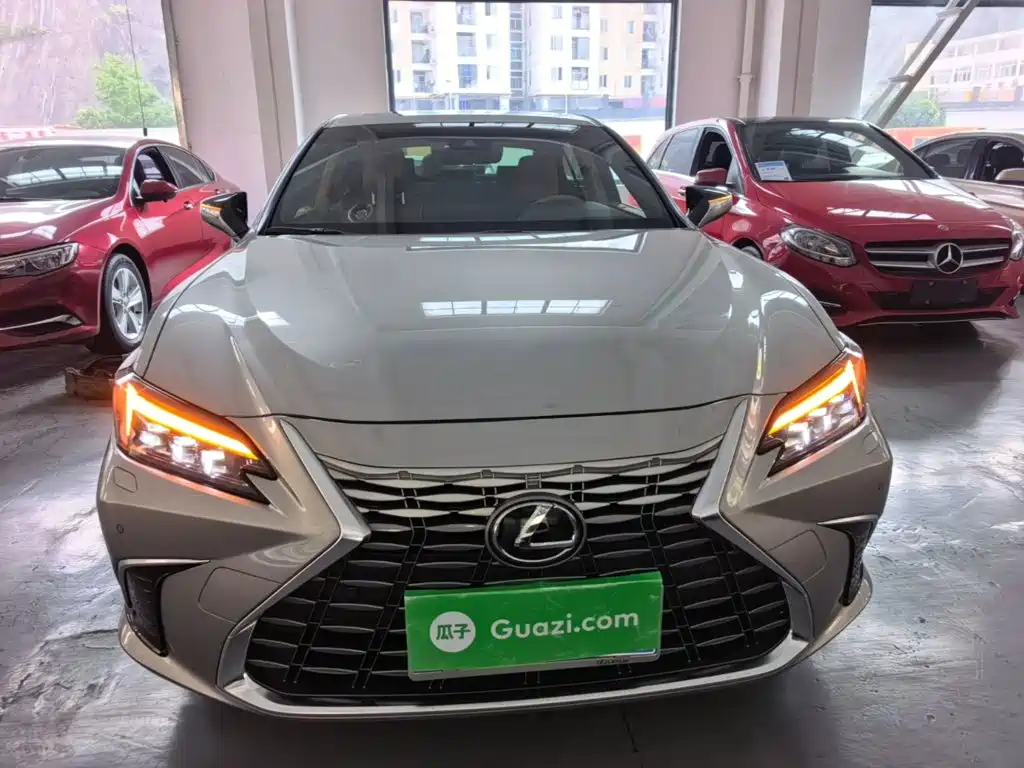Lexus ES — миниатюра 3
