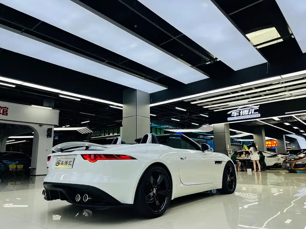 Jaguar F-TYPE — миниатюра 5