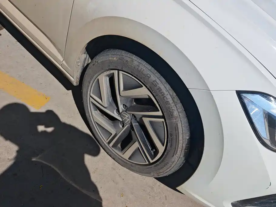 Volkswagen Sagitar — миниатюра 6