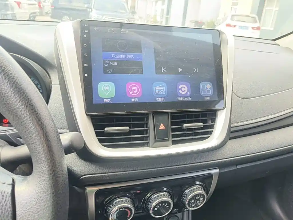 Toyota Yaris L — миниатюра 13