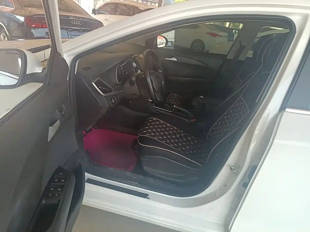 Chevrolet Cavalier — миниатюра 15