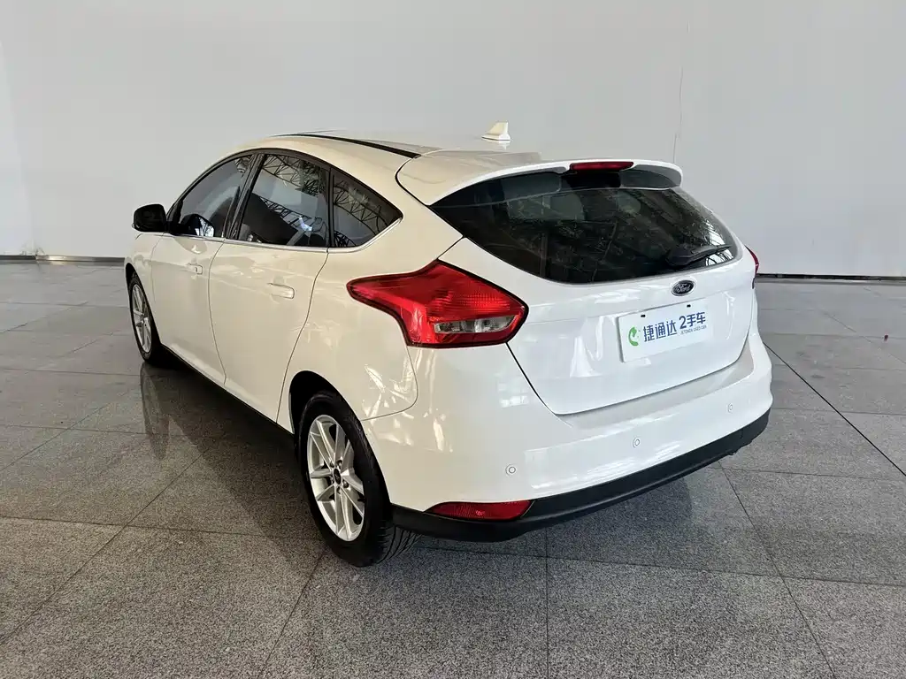Ford Focus — миниатюра 25