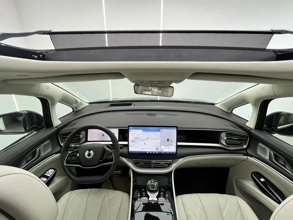 Denza D9 2025 DM-i Smart Drive 1020 Flagship