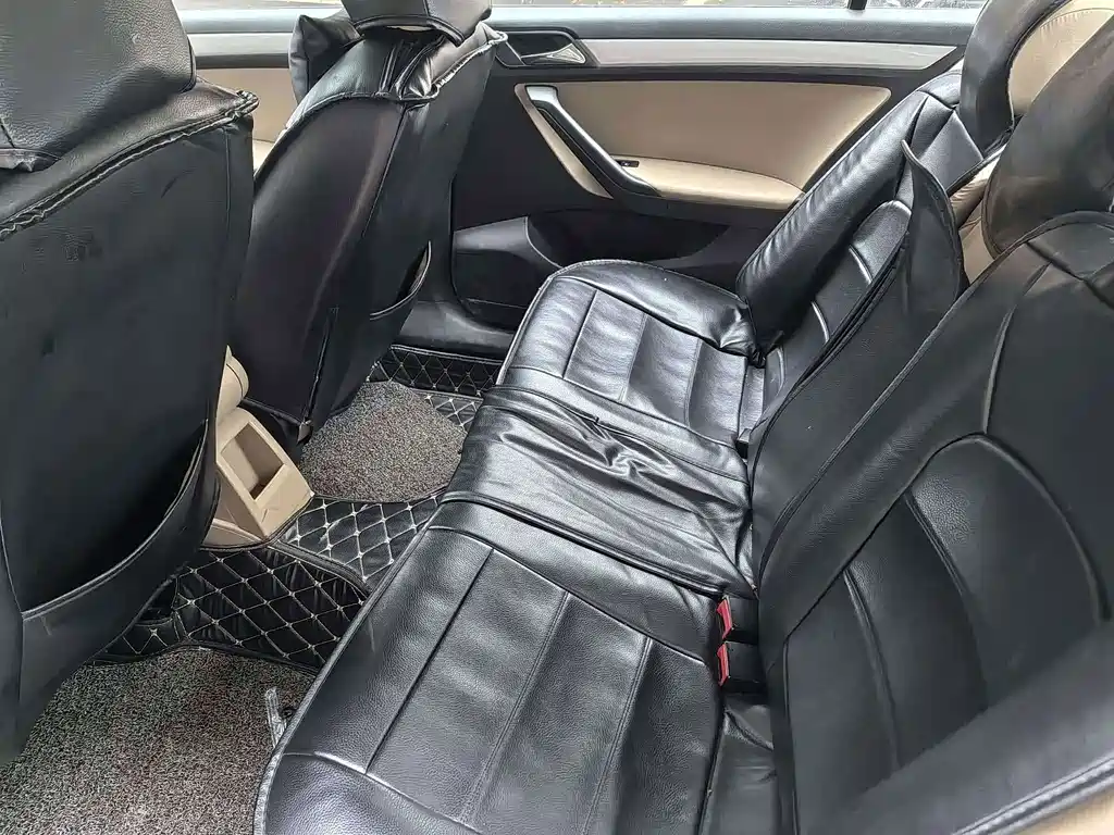 Volkswagen Jetta — миниатюра 6