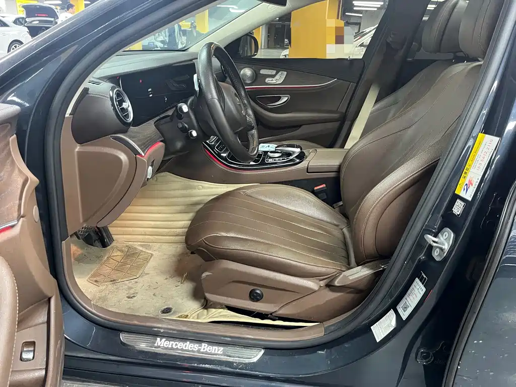 Mercedes-Benz E-Class — миниатюра 4