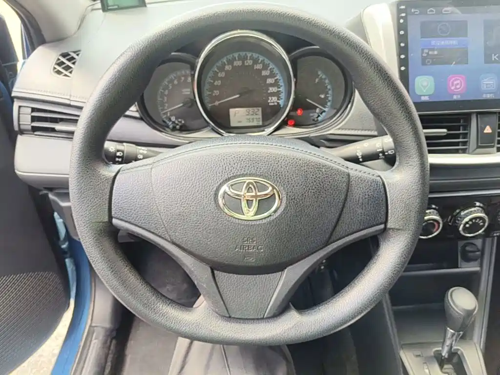 Toyota Yaris L — миниатюра 11
