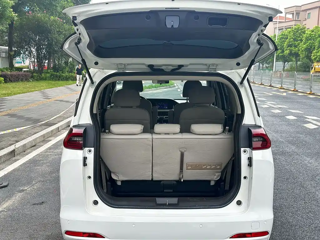 GAC Motor Trumpchi M6 — миниатюра 21