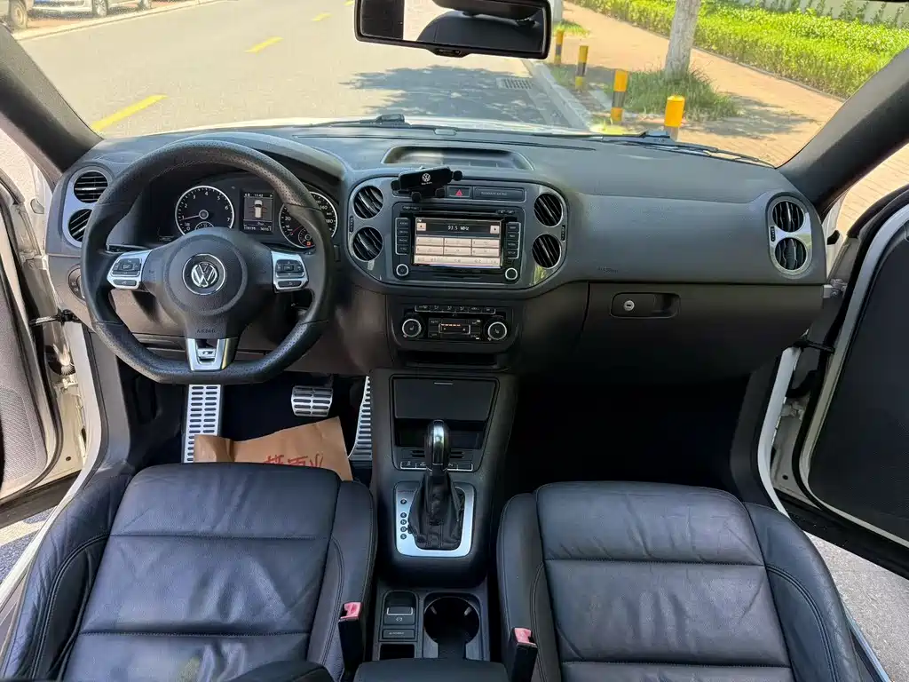 Volkswagen Tiguan 2.0TSI Exclusive Edition, фото 4