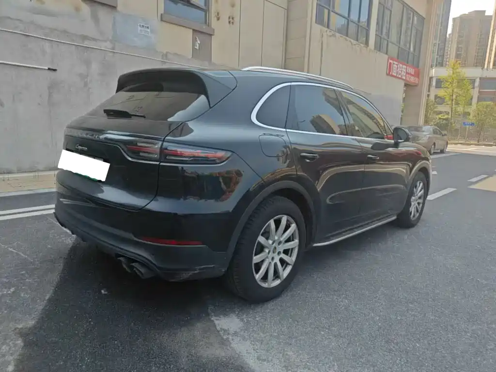 Porsche Cayenne Hybrid — миниатюра 2