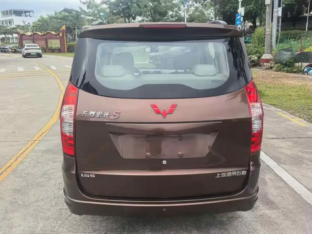 Wuling Hongguang — миниатюра 6