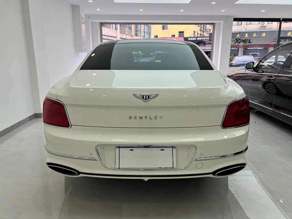 Bentley Flying Spur — миниатюра 8