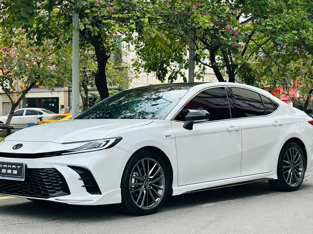 Toyota Camry 2024