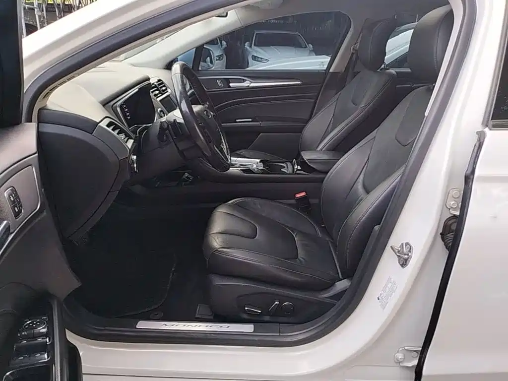Ford Mondeo — миниатюра 15