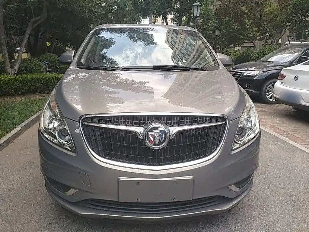 Buick GL8 — миниатюра 3